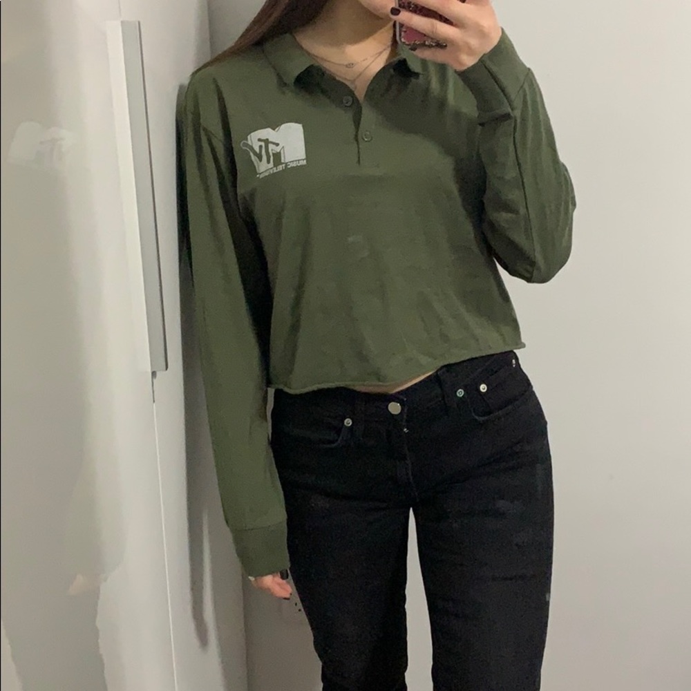 MTV collard green cropped shirt.